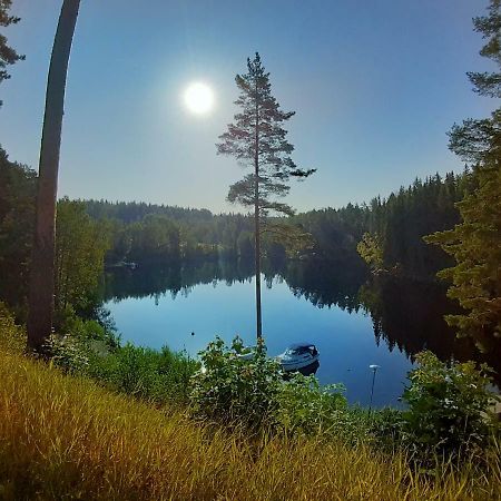 Villa Gladtjaern Smedjebacken 外观 照片