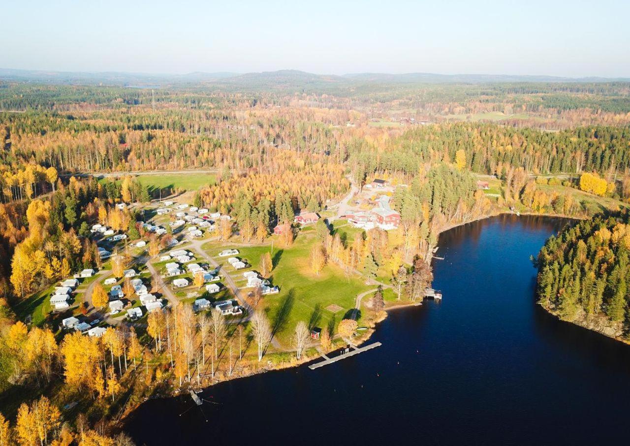 Villa Gladtjaern Smedjebacken 外观 照片