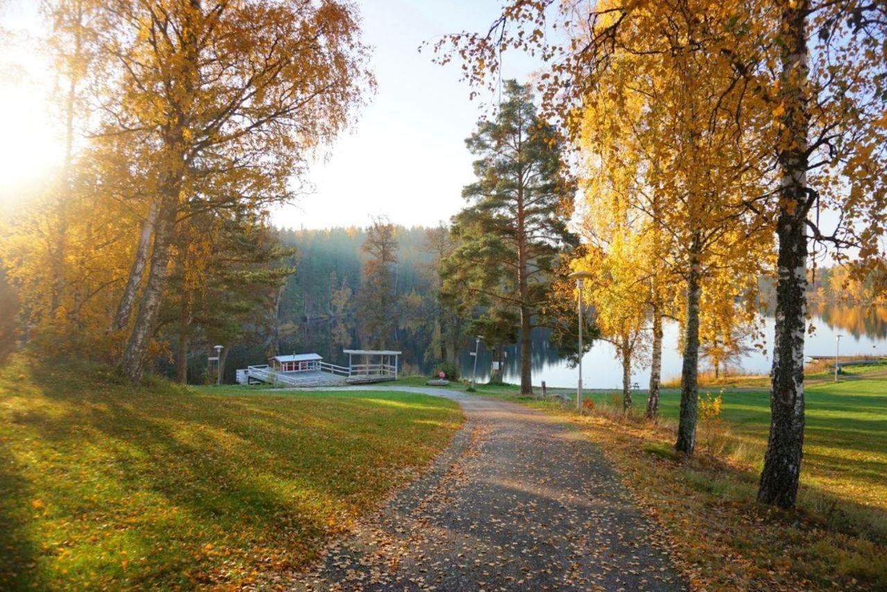 Villa Gladtjaern Smedjebacken 外观 照片