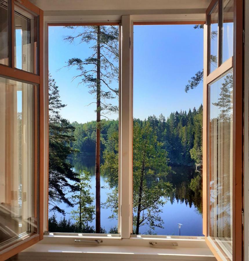 Villa Gladtjaern Smedjebacken 外观 照片