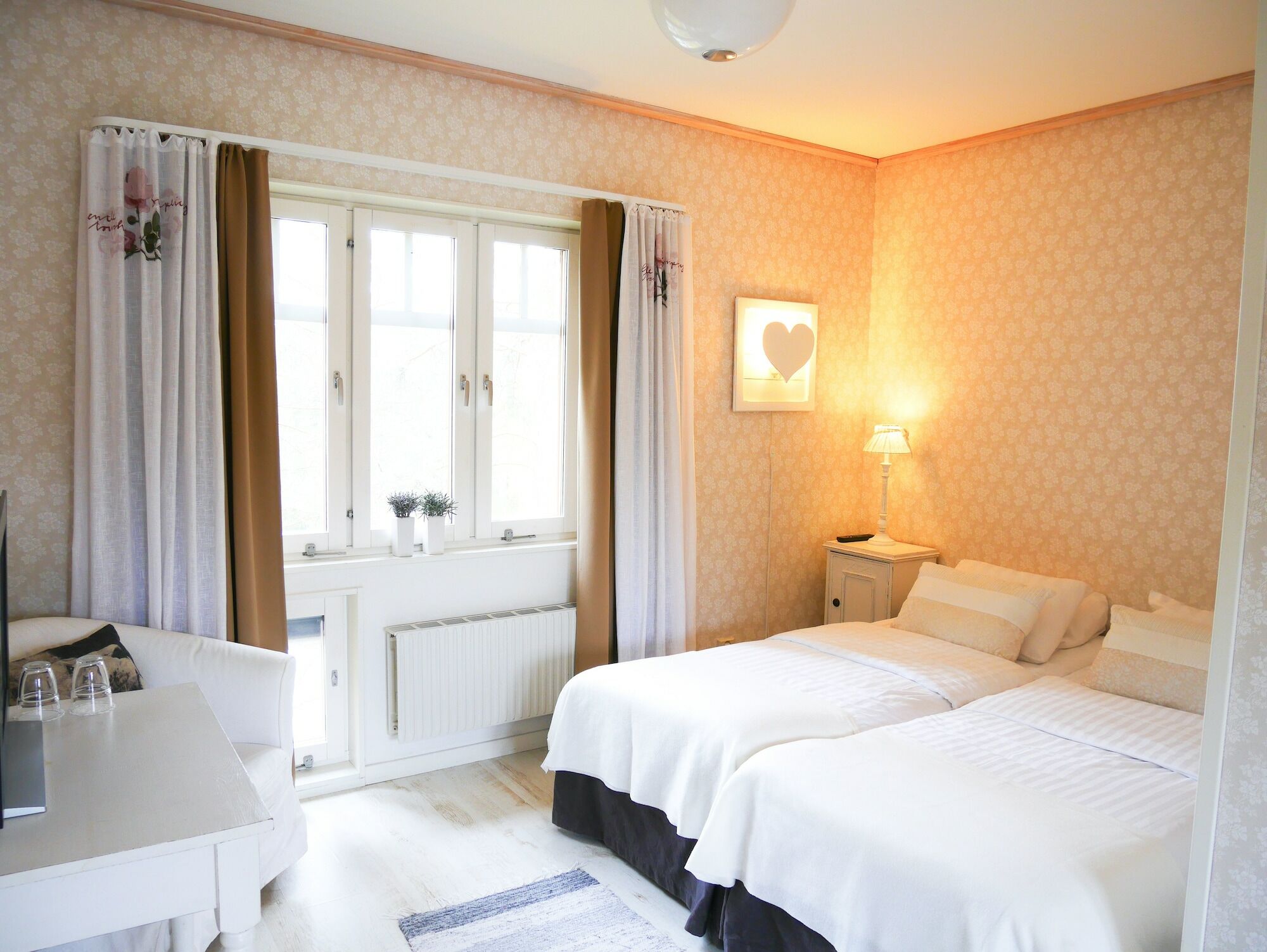 Villa Gladtjaern Smedjebacken 外观 照片